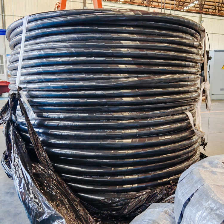 电力电缆通常按照哪些因素区分种类